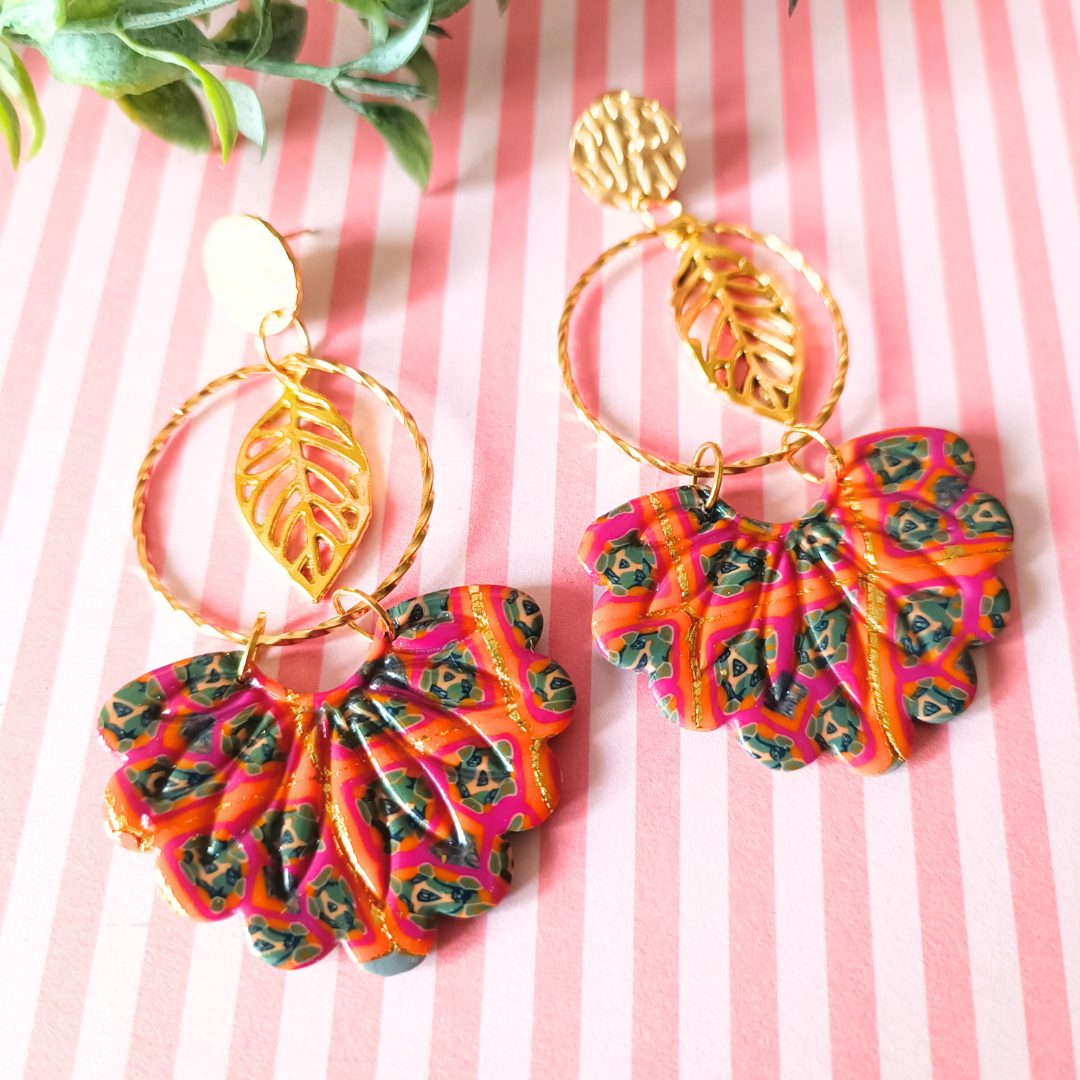 bijoux boucles doreilles pendantes or dorees fimo pate polymere acier inoydable clou feuille cercle paon automne orange fushia kaki creatrice francaise vendee createur artisanal fait main piece unique