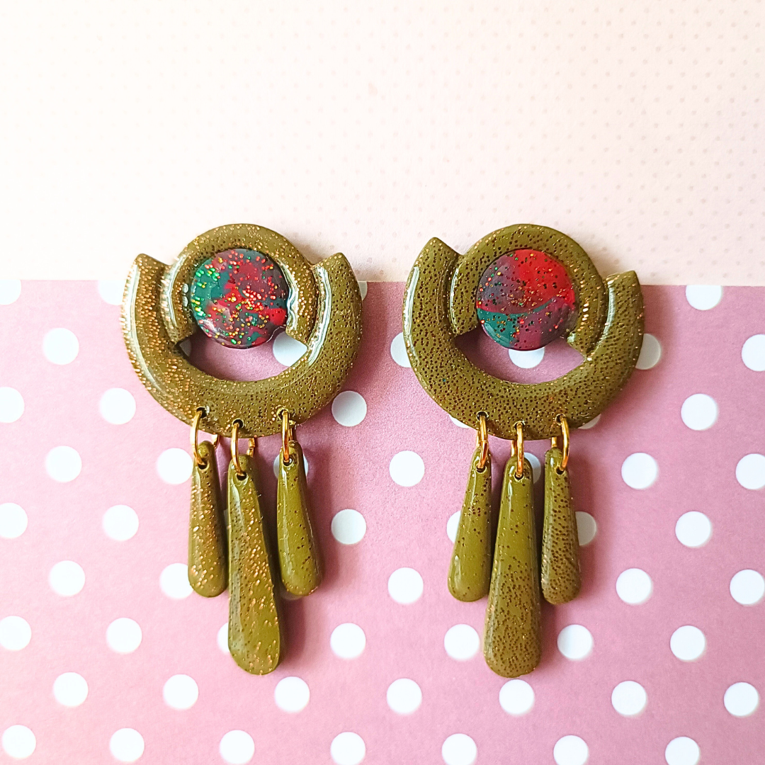 boucles d'oreilles bijoux fimo clou or doré acier inoxydable polymère design creatrice francaise vendee fait main artisanal createur léger pendantes gouttes kaki