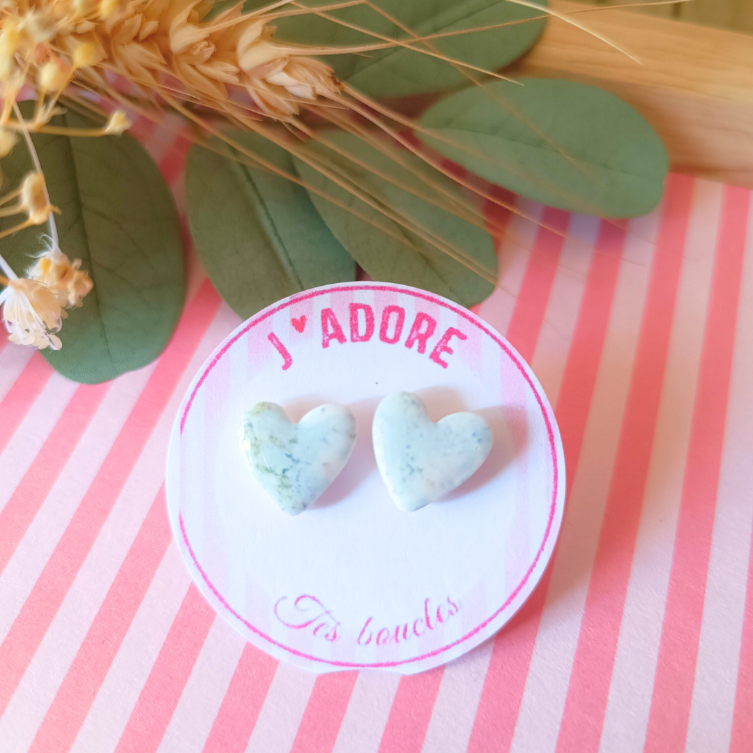 boucles doreilles clou coeur argile polymere pate fimo acier inoxydable  fait main piece unique créateur créatrice  francais vendée bleu pastel fleuri