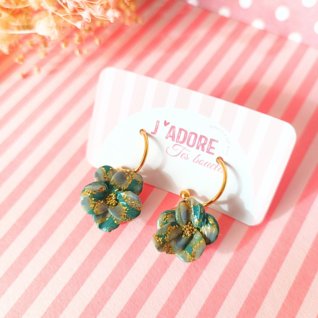 boucles d'oreilles fimo argile polymère pendantes crochet acier inoxydable artisanal fait main vendée fleur bleu or